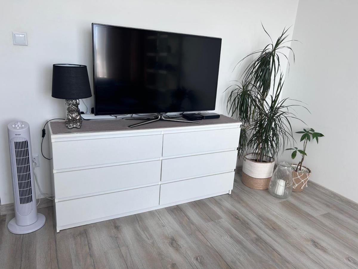 Boleslaviaapartments - Apartament Novum Poza Strefa Platnego Parkowania Boleslawiec  Kültér fotó